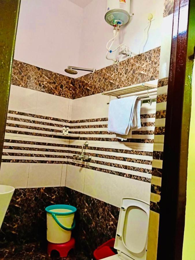 Shivjot Hotel Kharar Luaran gambar