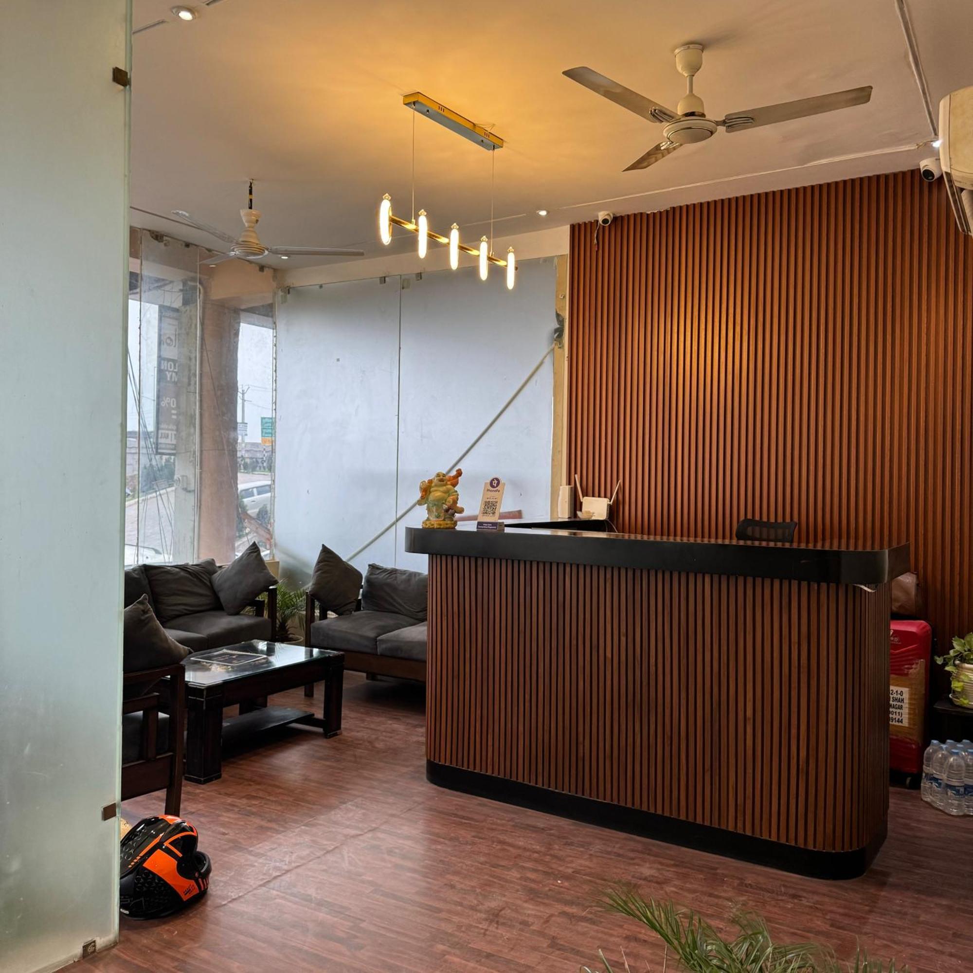 Shivjot Hotel Kharar Luaran gambar